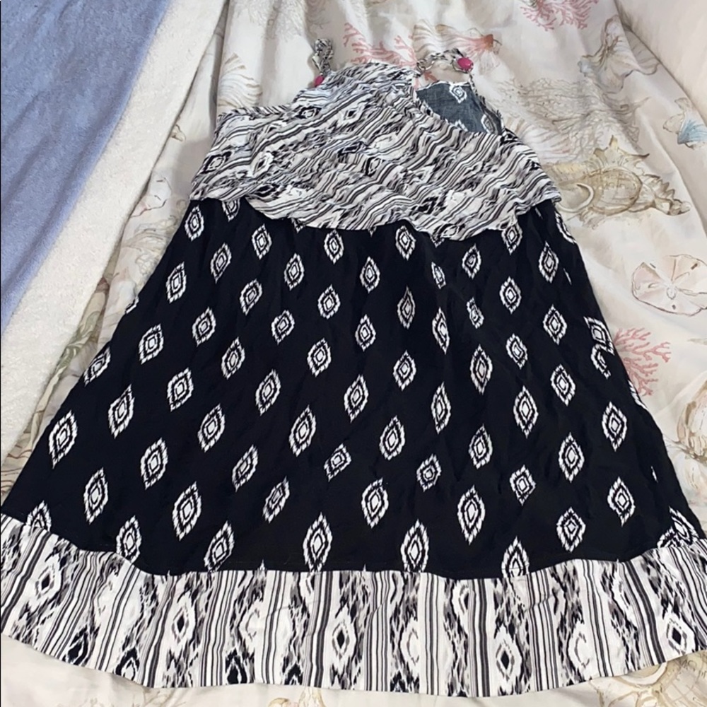 Preloved Roxy Dress - Picture 4 of 4